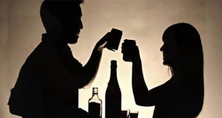 王平聚律師：醉酒后強(qiáng)行與他人發(fā)生性關(guān)系，如何定罪?